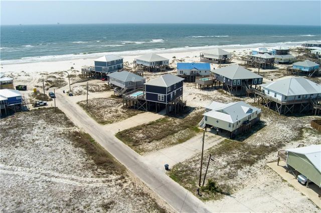 105 Quebec Court, Dauphin Island, AL 36528