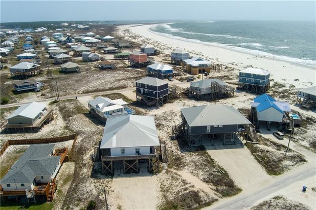 105 Quebec Court, Dauphin Island, AL 36528