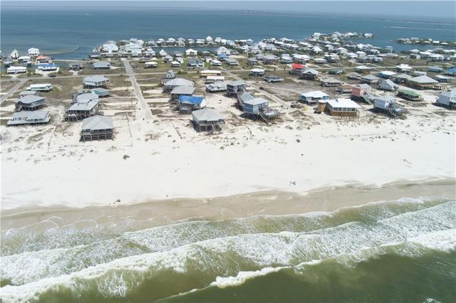 105 Quebec Court, Dauphin Island, AL 36528