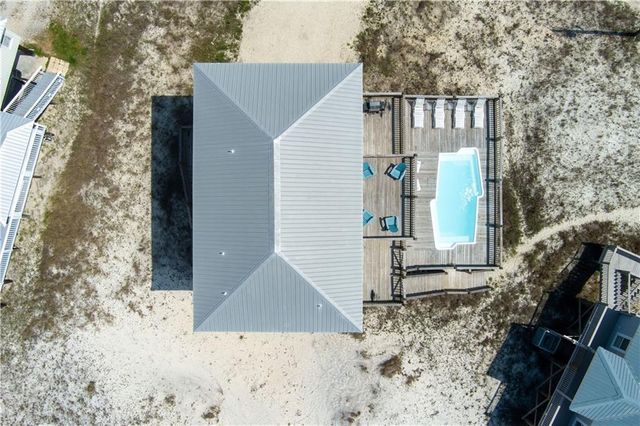 105 Quebec Court, Dauphin Island, AL 36528