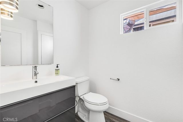 222 Old Newport Boulevard, Newport Beach, CA 92663