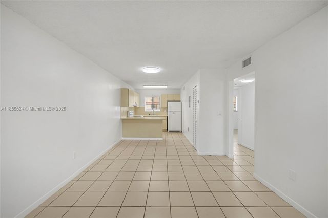 6165 W 22nd Ct 103, Hialeah, FL 33016