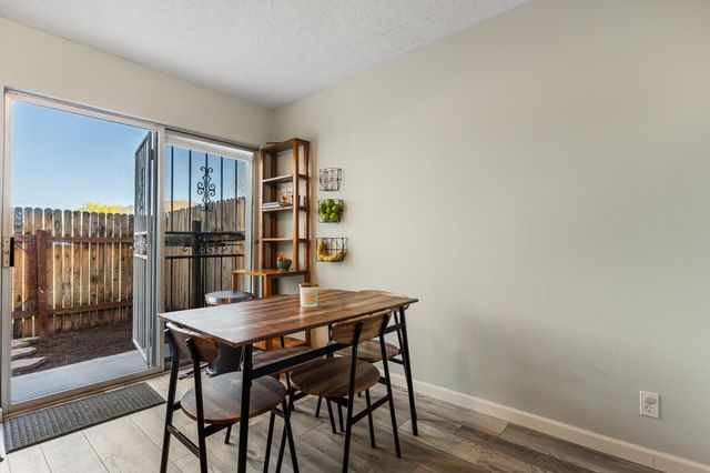 1121 Chelwood Park Boulevard NE APT 6, Albuquerque, NM 87112