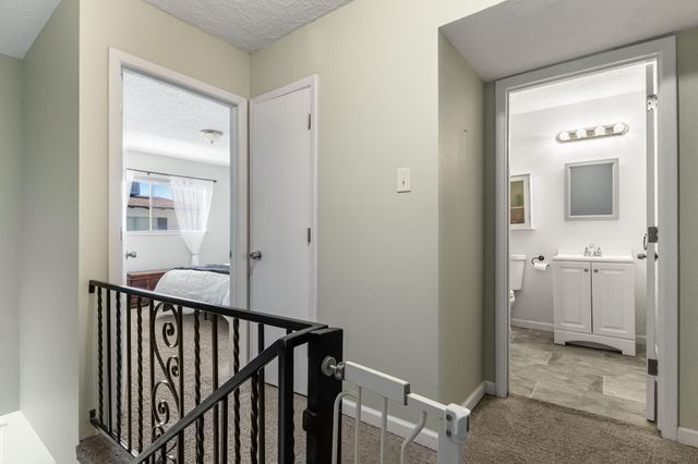 1121 Chelwood Park Boulevard NE APT 6, Albuquerque, NM 87112