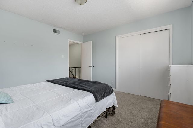 1121 Chelwood Park Boulevard NE APT 6, Albuquerque, NM 87112