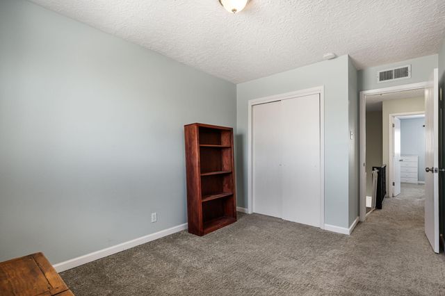 1121 Chelwood Park Boulevard NE APT 6, Albuquerque, NM 87112