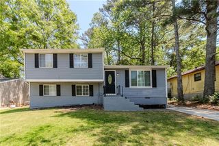 2092 Countydown Lane, Stone Mountain, GA 30088