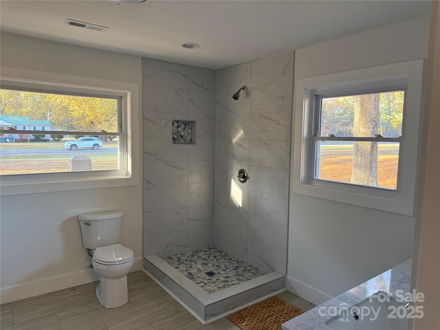 1208 Mariposa Road, Stanley, NC 28164