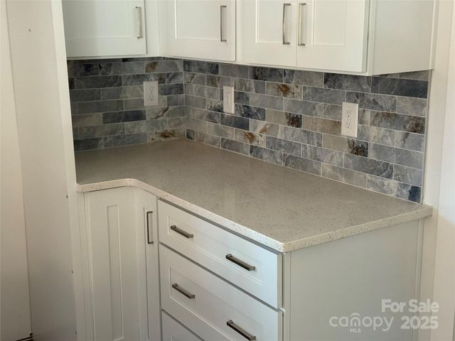 1208 Mariposa Road, Stanley, NC 28164