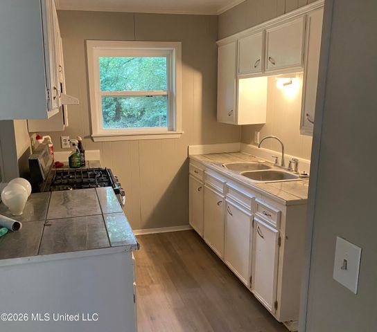 381 James Garfield Circle, Jackson, MS 39213