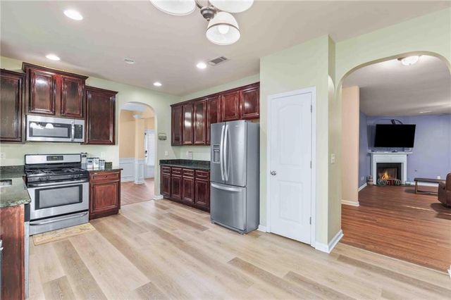 70 Torero Trail, Newnan, GA 30263