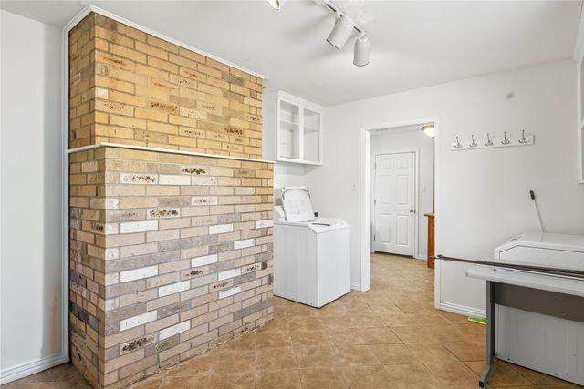 7409 Deaver, North Richland Hills, TX 76180