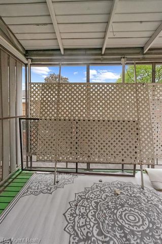 2125 Clawson Avenue 207, Royal Oak, MI 48073