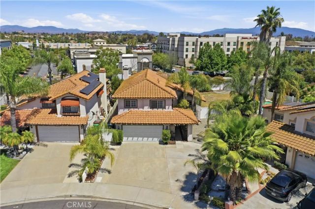 40000 Ravenwood, Murrieta, CA 92562