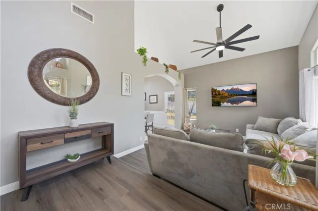 40000 Ravenwood, Murrieta, CA 92562