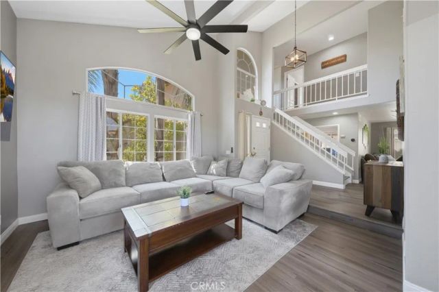 40000 Ravenwood, Murrieta, CA 92562