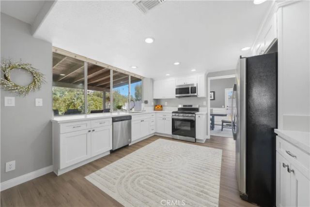 40000 Ravenwood, Murrieta, CA 92562