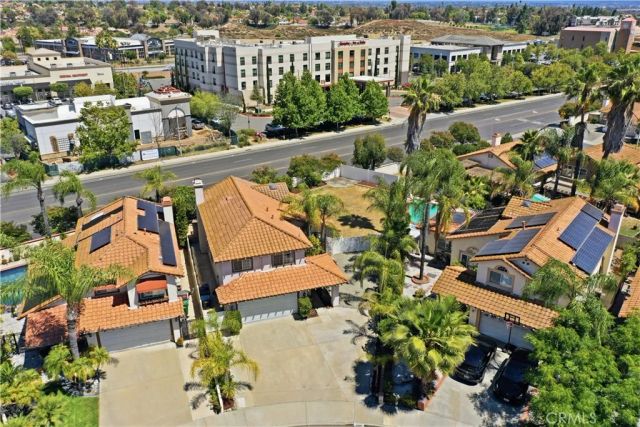 40000 Ravenwood, Murrieta, CA 92562