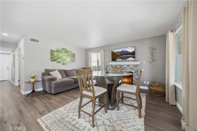 40000 Ravenwood, Murrieta, CA 92562