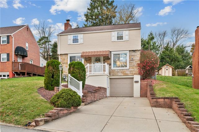 5300 Spring Valley Dr, Whitehall, PA 15236