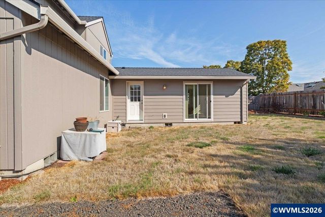 2201 Edgemont St SE, Albany, OR 97322