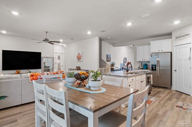 6060 Rutherford Loop, Pensacola, FL 32526