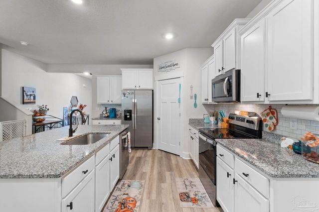 6060 Rutherford Loop, Pensacola, FL 32526