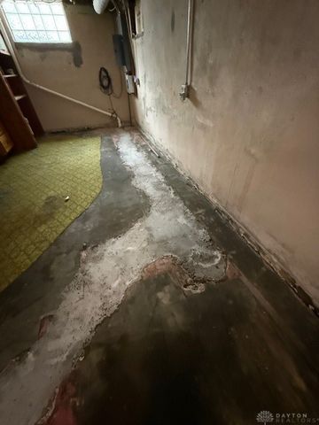 3229 Kenmore Avenue, Dayton, OH 45420