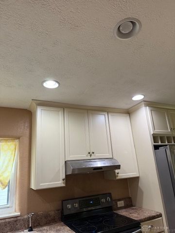 3229 Kenmore Avenue, Dayton, OH 45420