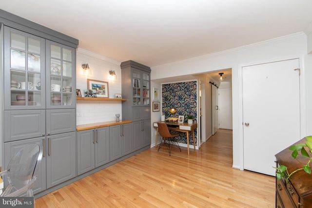 15 GREENSWARD LN, Cherry Hill, NJ 08002