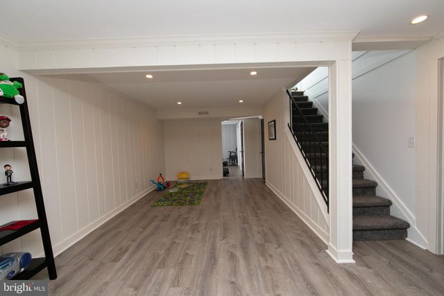 15 GREENSWARD LN, Cherry Hill, NJ 08002