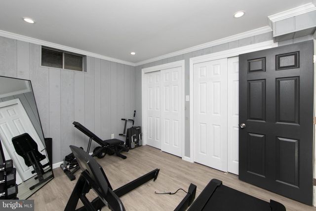 15 GREENSWARD LN, Cherry Hill, NJ 08002