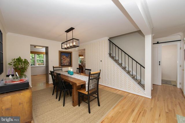 15 GREENSWARD LN, Cherry Hill, NJ 08002
