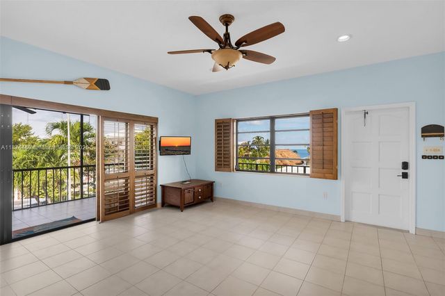 2663 E Yellowtail Ave, Marathon, FL 33050