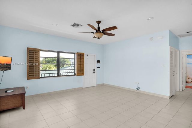 2663 E Yellowtail Ave, Marathon, FL 33050