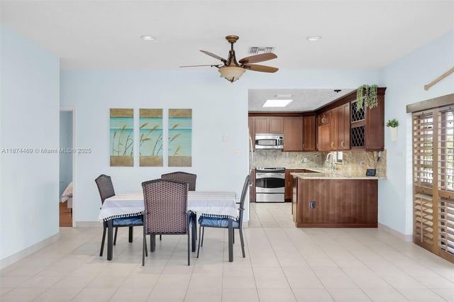 2663 E Yellowtail Ave, Marathon, FL 33050