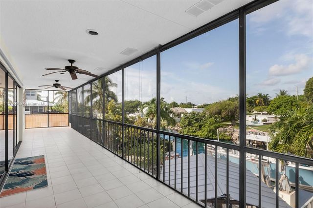 2663 E Yellowtail Ave, Marathon, FL 33050