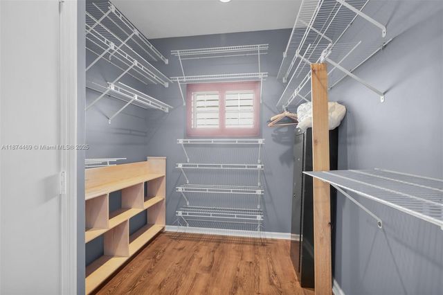 2663 E Yellowtail Ave, Marathon, FL 33050