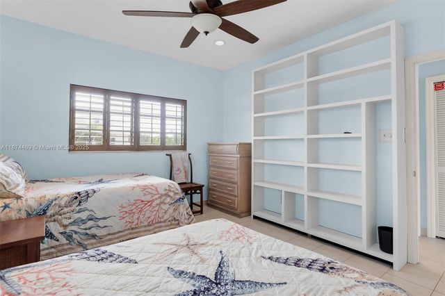 2663 E Yellowtail Ave, Marathon, FL 33050