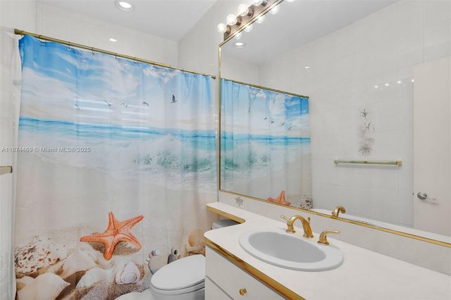 2663 E Yellowtail Ave, Marathon, FL 33050