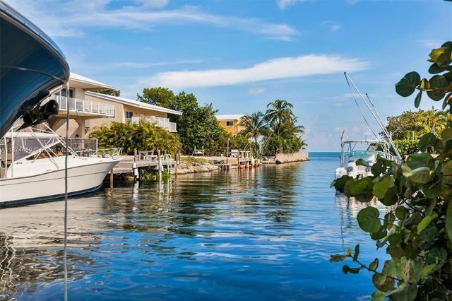 2663 E Yellowtail Ave, Marathon, FL 33050