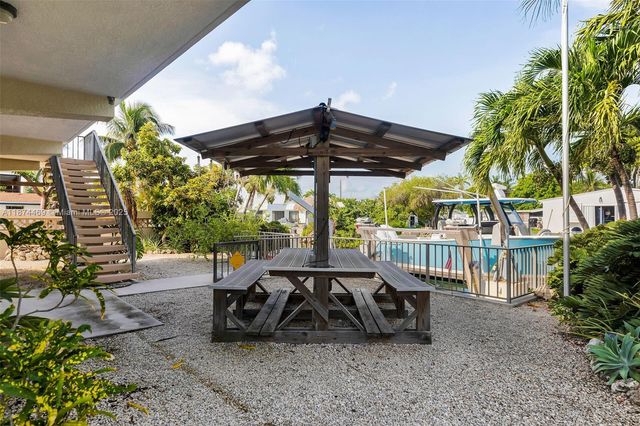 2663 E Yellowtail Ave, Marathon, FL 33050