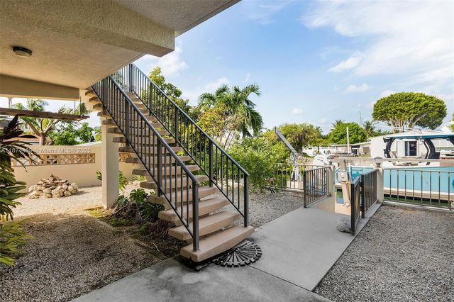 2663 E Yellowtail Ave, Marathon, FL 33050