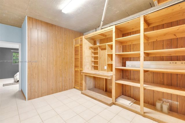 2663 E Yellowtail Ave, Marathon, FL 33050