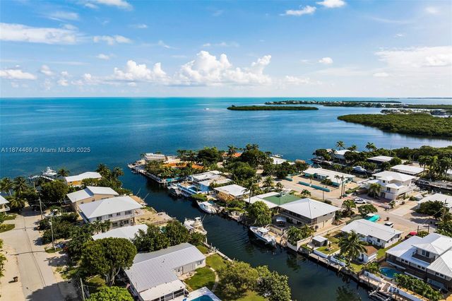 2663 E Yellowtail Ave, Marathon, FL 33050