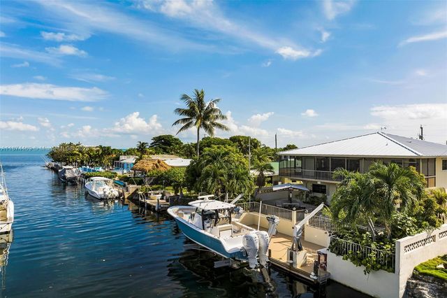 2663 E Yellowtail Ave, Marathon, FL 33050