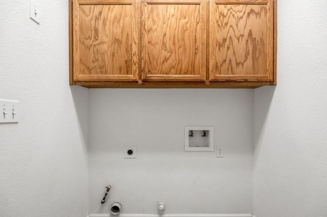 2303 S Conyer Court, Visalia, CA 93277