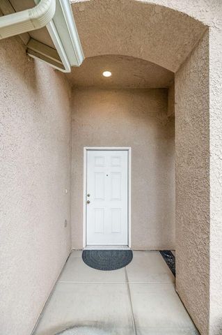 2303 S Conyer Court, Visalia, CA 93277