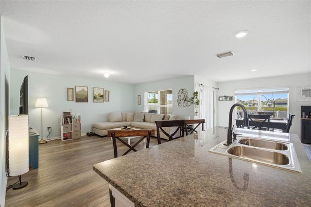 1103 COASTAL HAMMOCK AVENUE, Ruskin, FL 33570