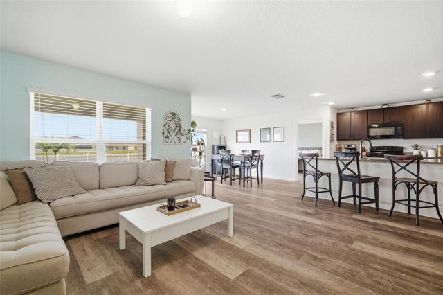 1103 COASTAL HAMMOCK AVENUE, Ruskin, FL 33570
